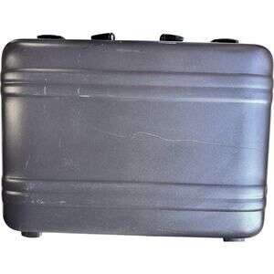Zero Halliburton Gray Gunmetal Aluminum Attache Brief Case